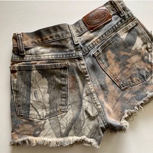 Vintage wrangler progear camo shorts 24/25W